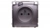 Simon Basic Gniazdo pojedyncze z/u bryzgoszczelne IP44 16A 250V srebrny mat BMGZ1B.01/43A